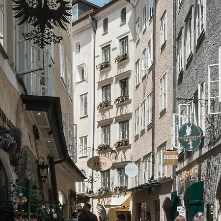 Altstadt-app. Domblick! Apartment