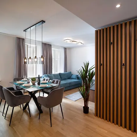 Altstadt-app. Domblick! Apartment *